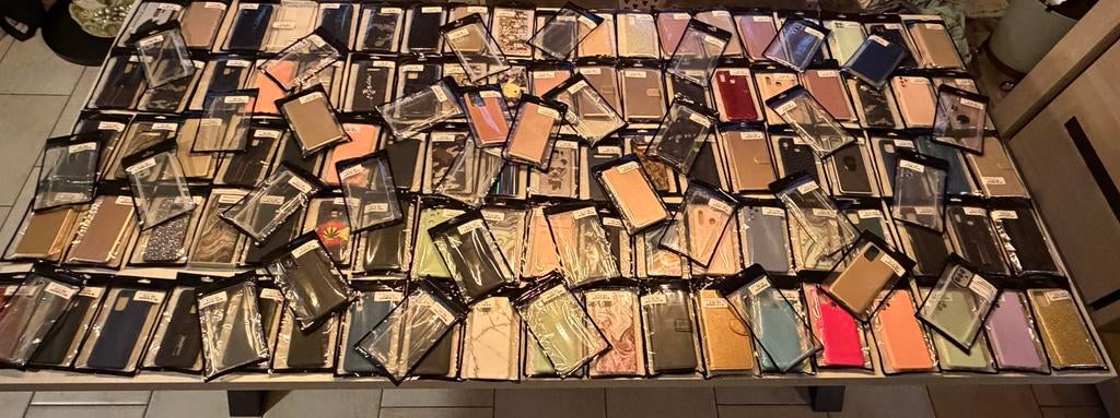 Lot van 150 nieuwe Samsung hoesjes & boekjes !, Enlèvement ou Envoi, Neuf, Housse ou Sac