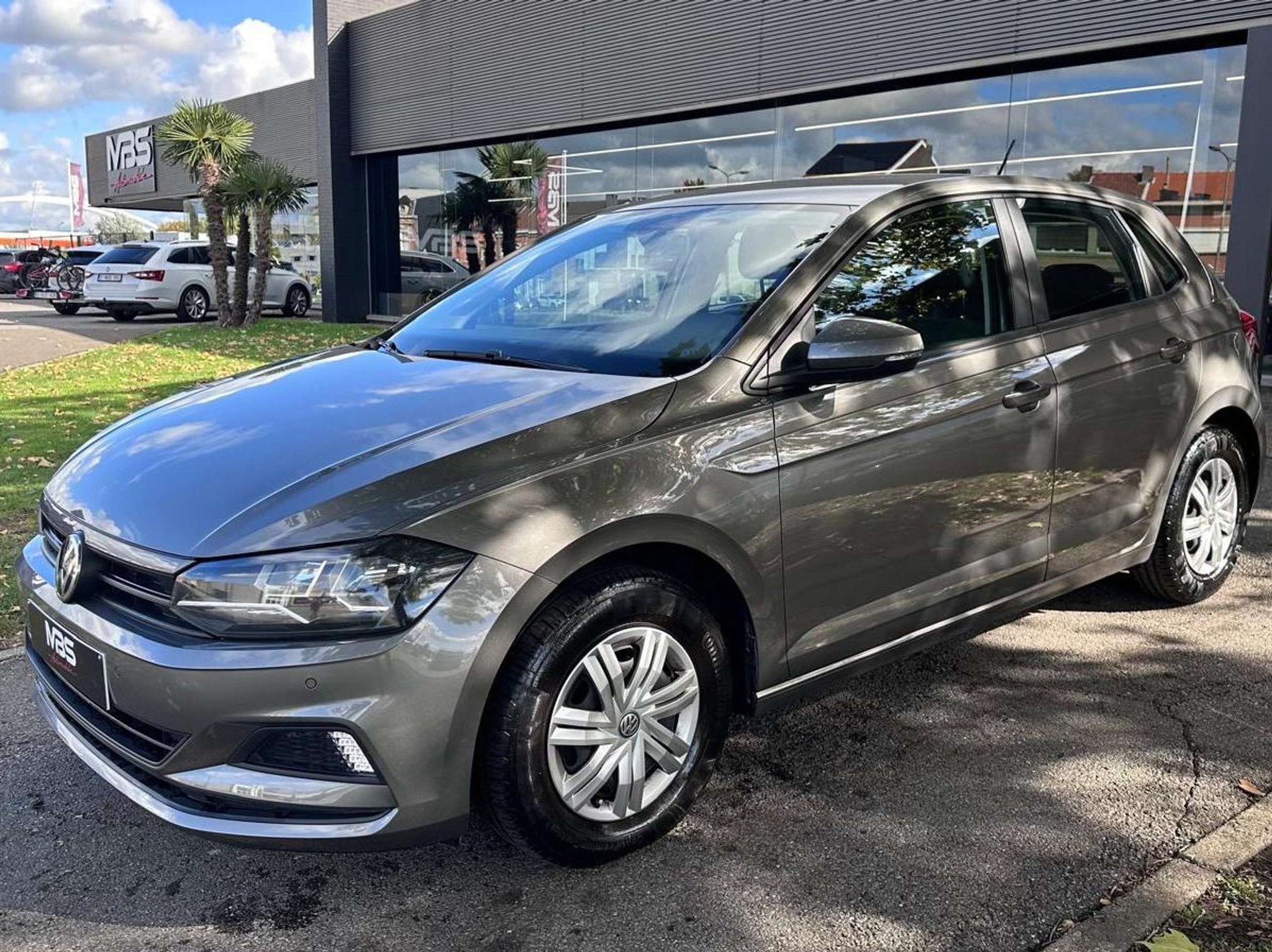 Volkswagen Polo 1.0 TSi * CarPlay * Radars * Airco * Grand E, Autos, Argent ou Gris, Achat, Euro 6, Entreprise