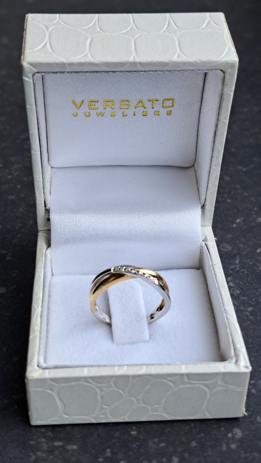 18 karaat bicolor gouden ring met diamantjes – maat 47,5, Ophalen, Gebruikt, 20 of groter, Geel