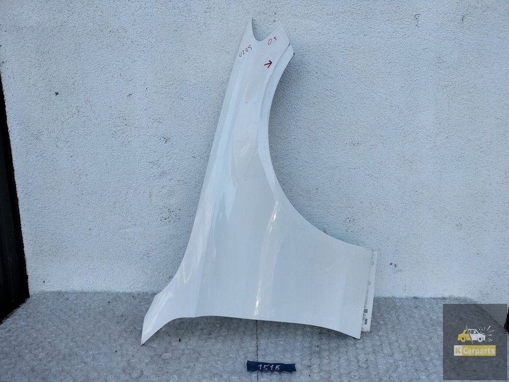 A2058800218, Aile avant droite Mercedes Classe C W205, Mercedes-Benz AG, Mercedes-Benz, Utilisé, Mercedesstrasse 120
70372  Stuttgart, DE