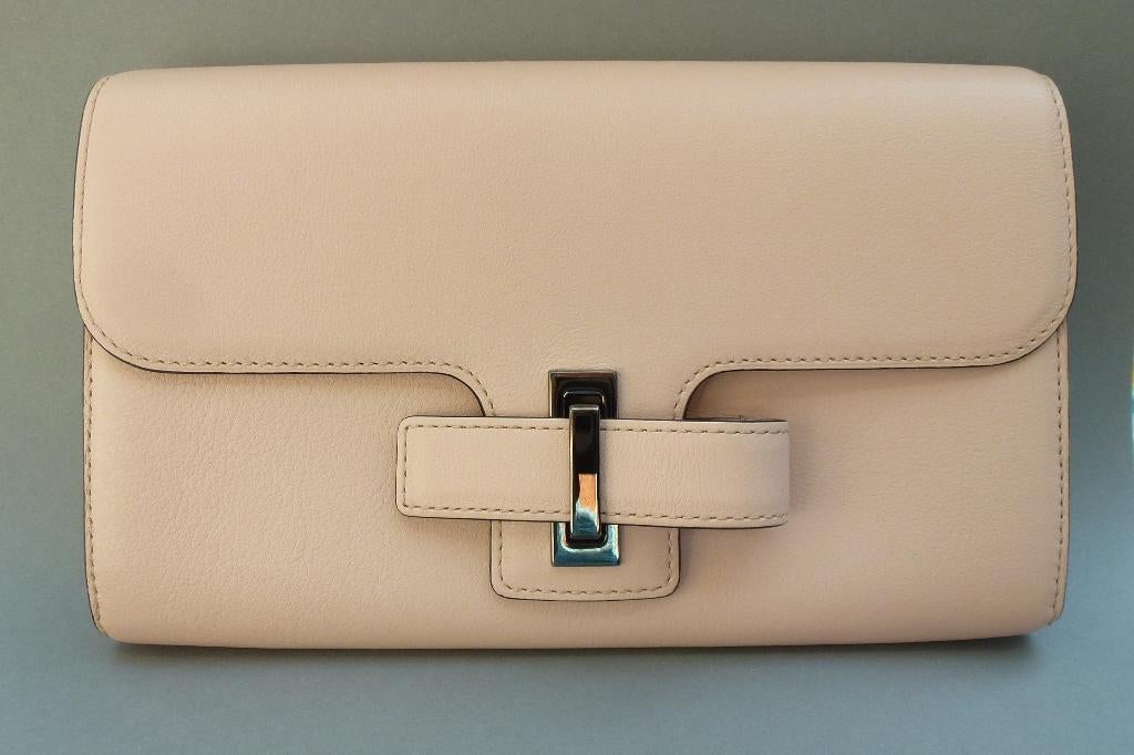 Portefeuille Delvaux Simplissime Travel Portefeuille nude, Bijoux, Sacs & Beauté, Neuf, Autres marques, Cuir, Enlèvement ou Envoi