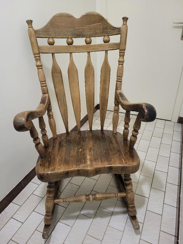 Oude schommelstoel, Enlèvement