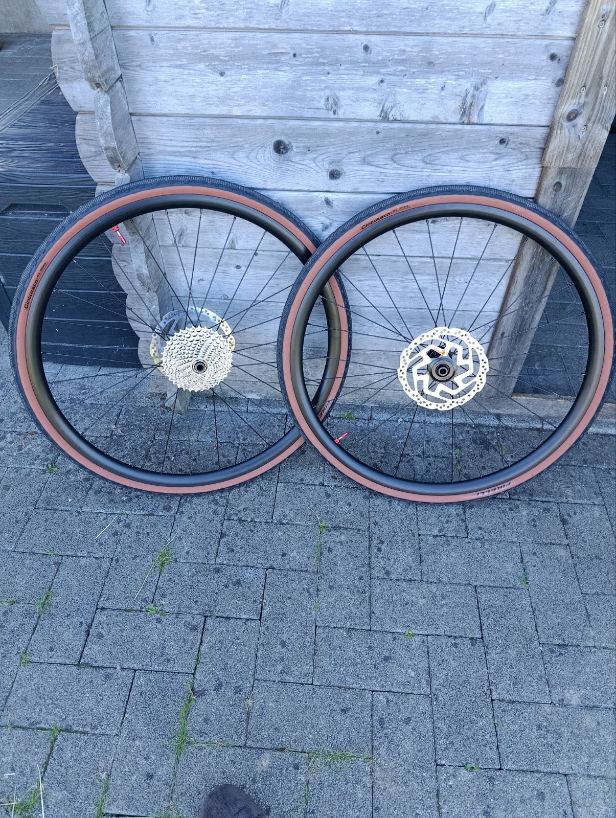 gravelwiel set, Enlèvement