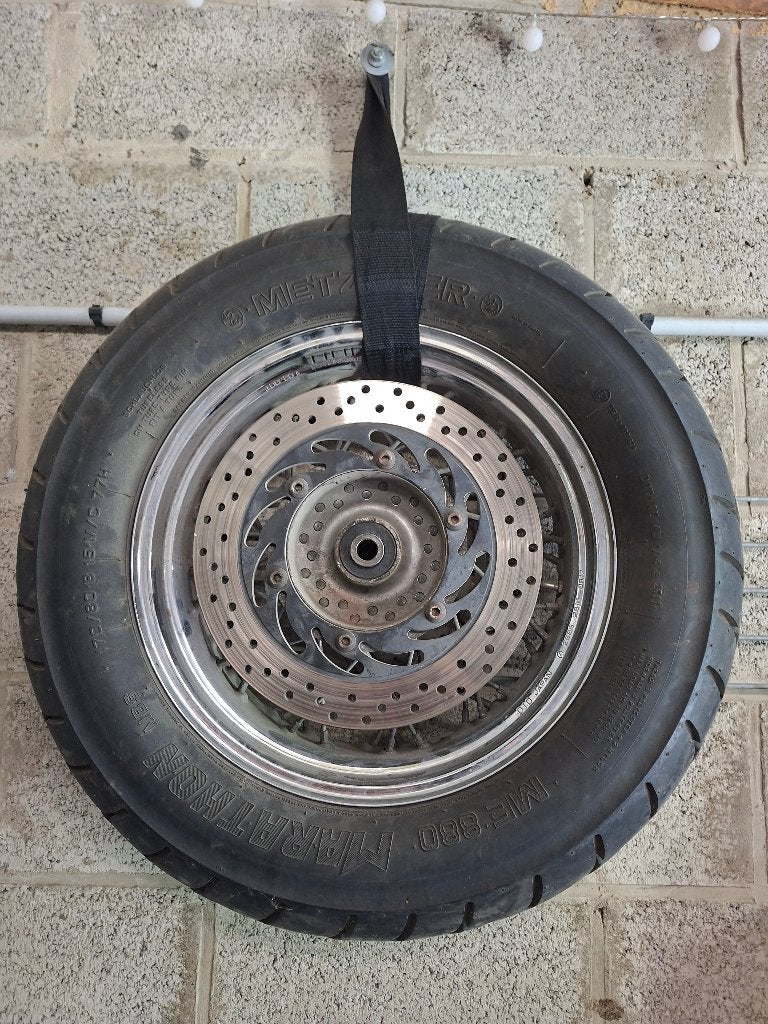 Velg voor motorfietsen, Motoren, Ophalen, Gebruikt