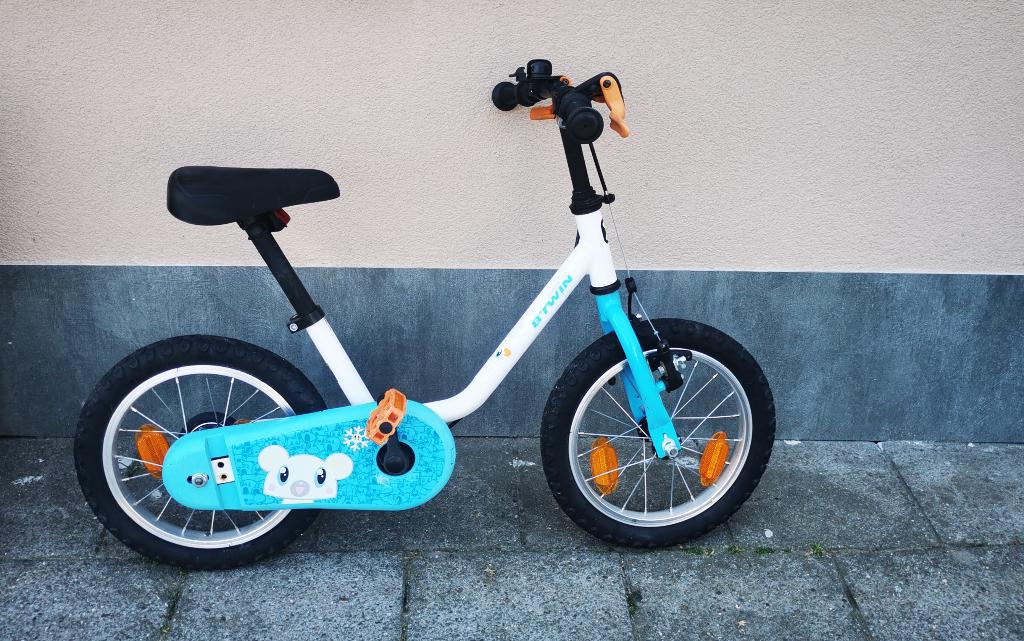 Kinderfiets B-twin 2-6j, Fietsen en Brommers, Ophalen, Gebruikt