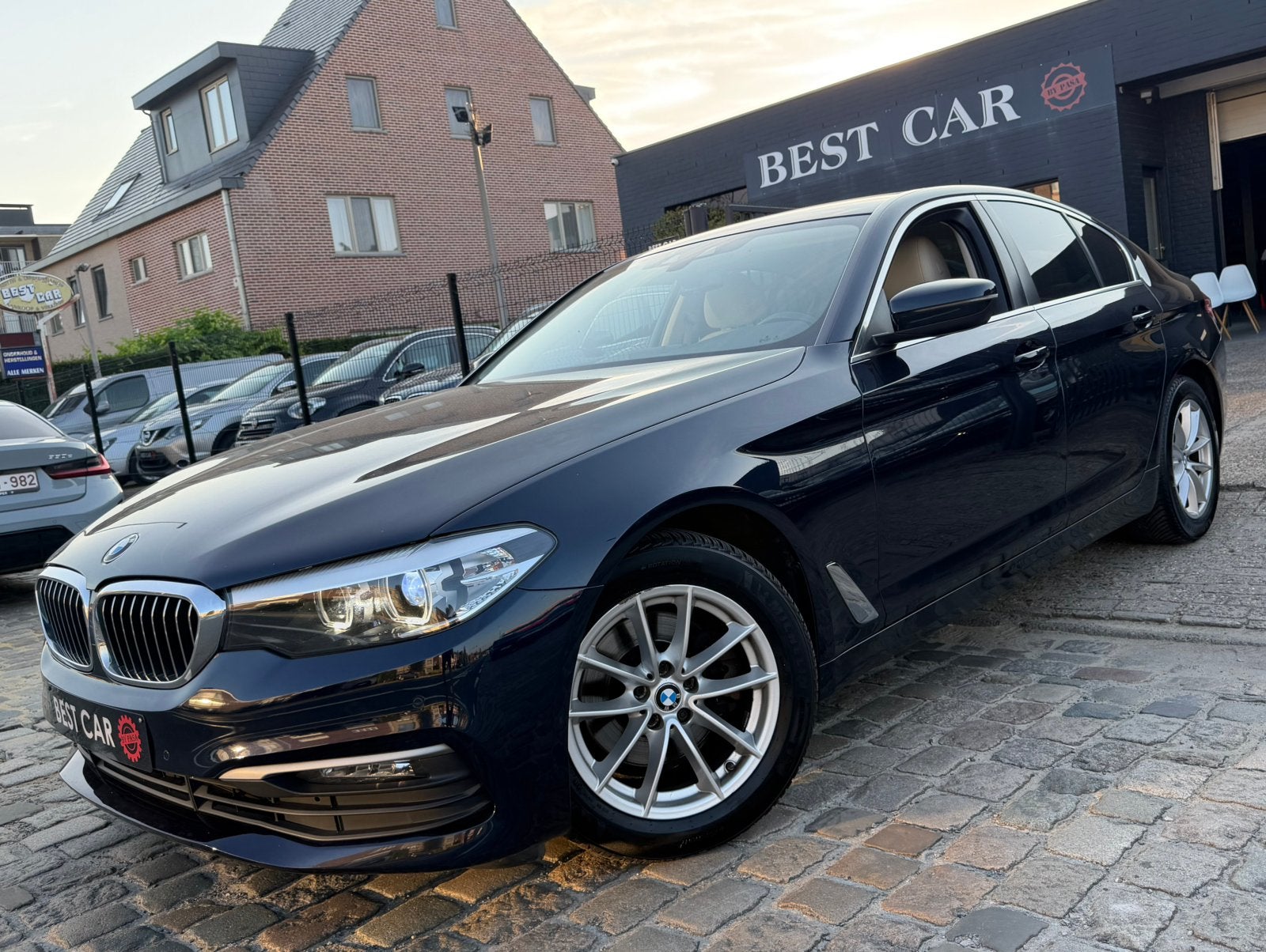BMW 520i * Sport Line * Garantie, Autos, BMW, Cuir, Capteur de lumière, Entreprise, https://public.car-pass.be/vhr/06885342-6172-45b3-ab1e-f785810ae500