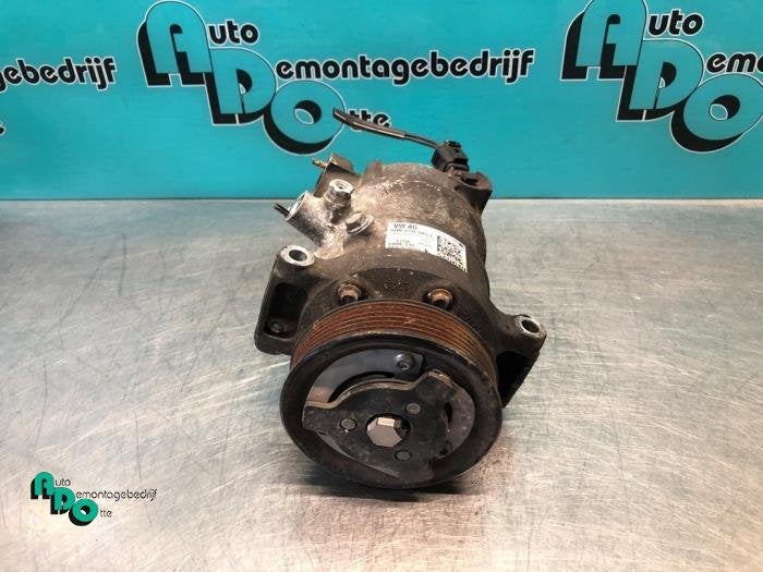 Aircopomp van een Volkswagen Golf (Golf 09-), Auto-onderdelen, Gebruikt, -, Volkswagen, -