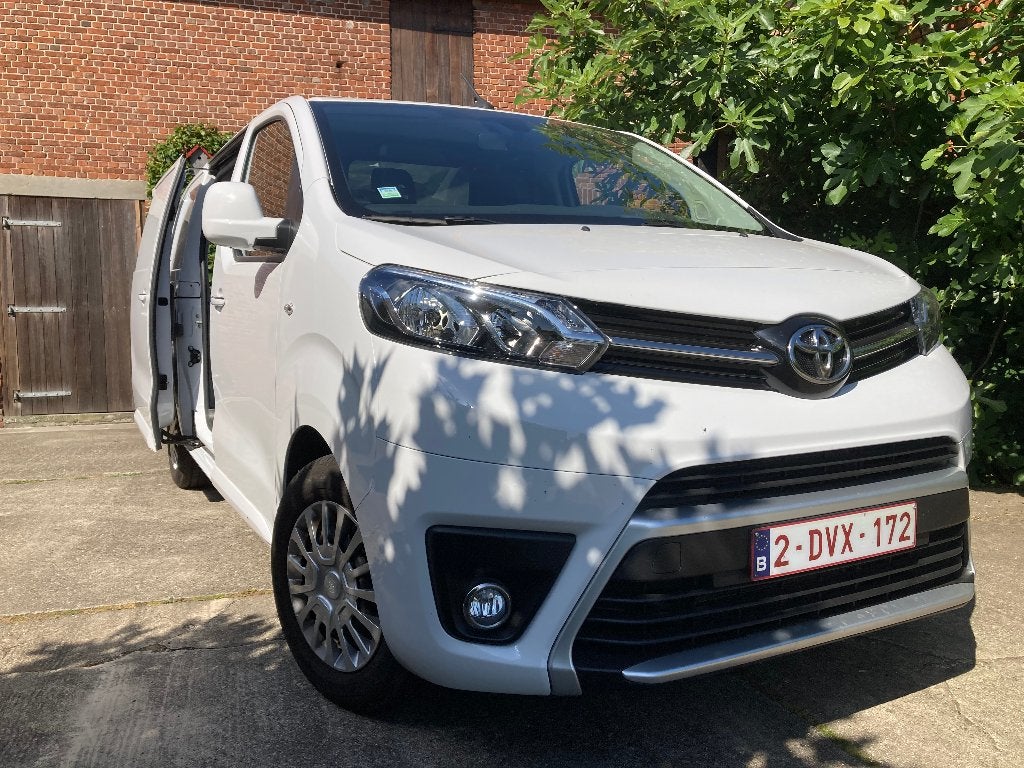bestelwagen, Voorwielaandrijving, Stof, Euro 6, 4 cilinders