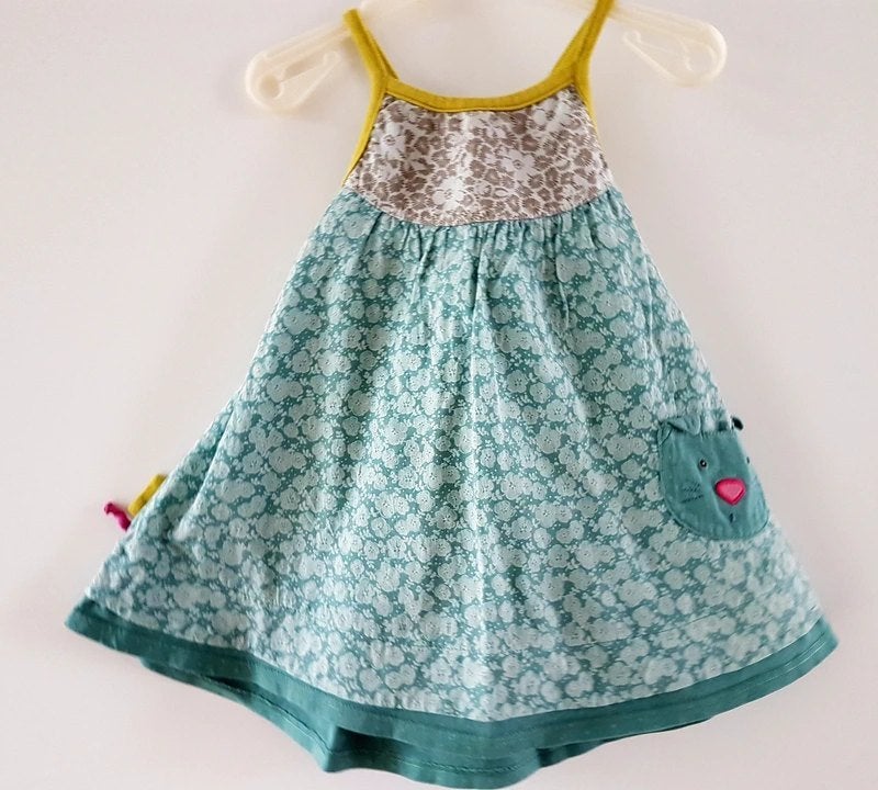MOULIN ROTY - Robe avec poche chat - T.12 mois, Enfants & Bébés, Robe ou Jupe, Enlèvement ou Envoi, Moulin Roty, Utilisé