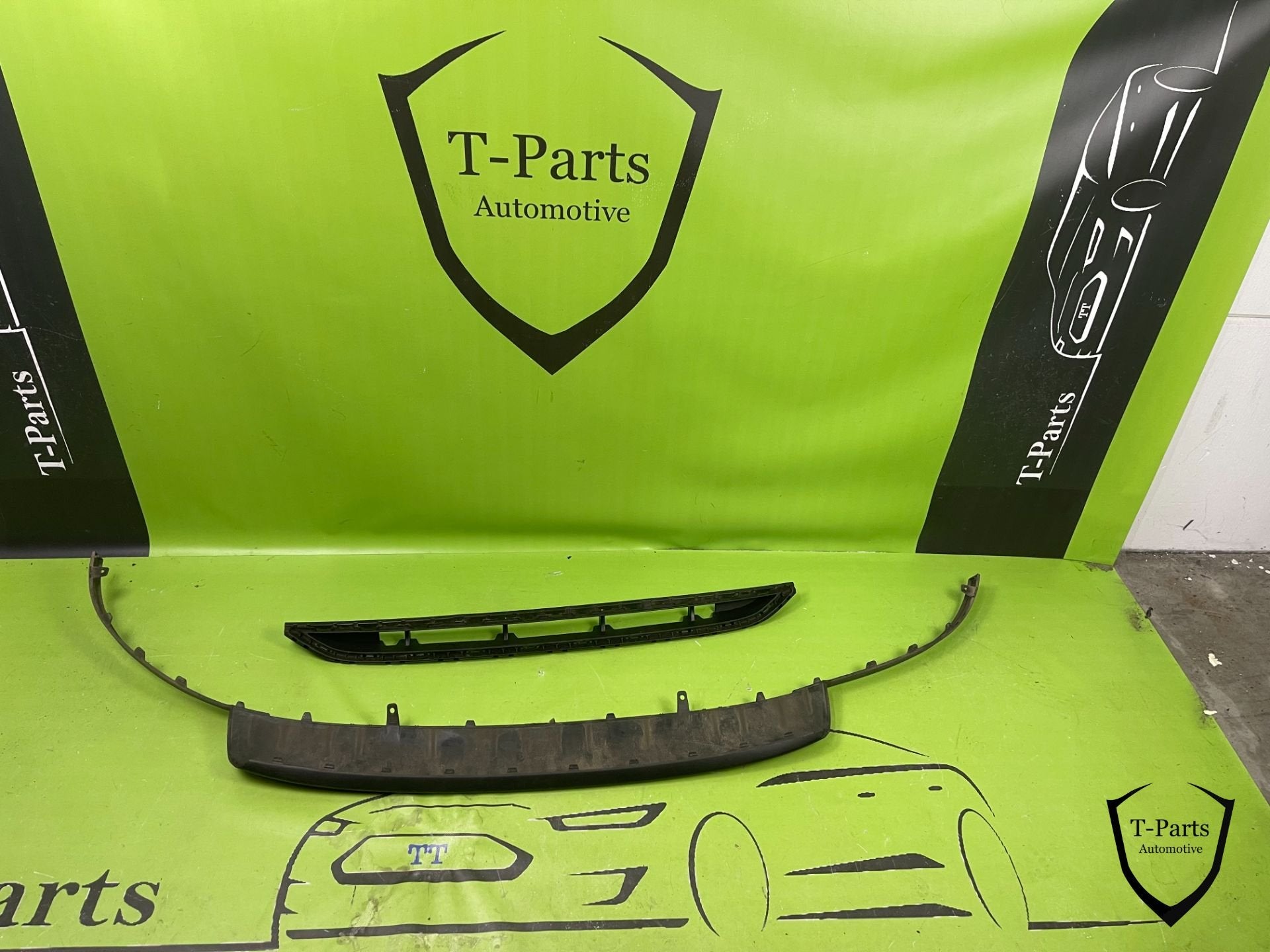 cadre de pare-chocs avant hyundai i30 sous grille calandre 1, Info@fabrikant.eu, Fabrikant BV, Pare-chocs, Utilisé