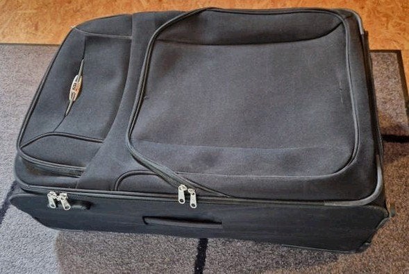 Grande valise Delsey Visa pour bagage soute, Enlèvement, 45 à 55 cm, Plastique souple, 70 cm ou plus