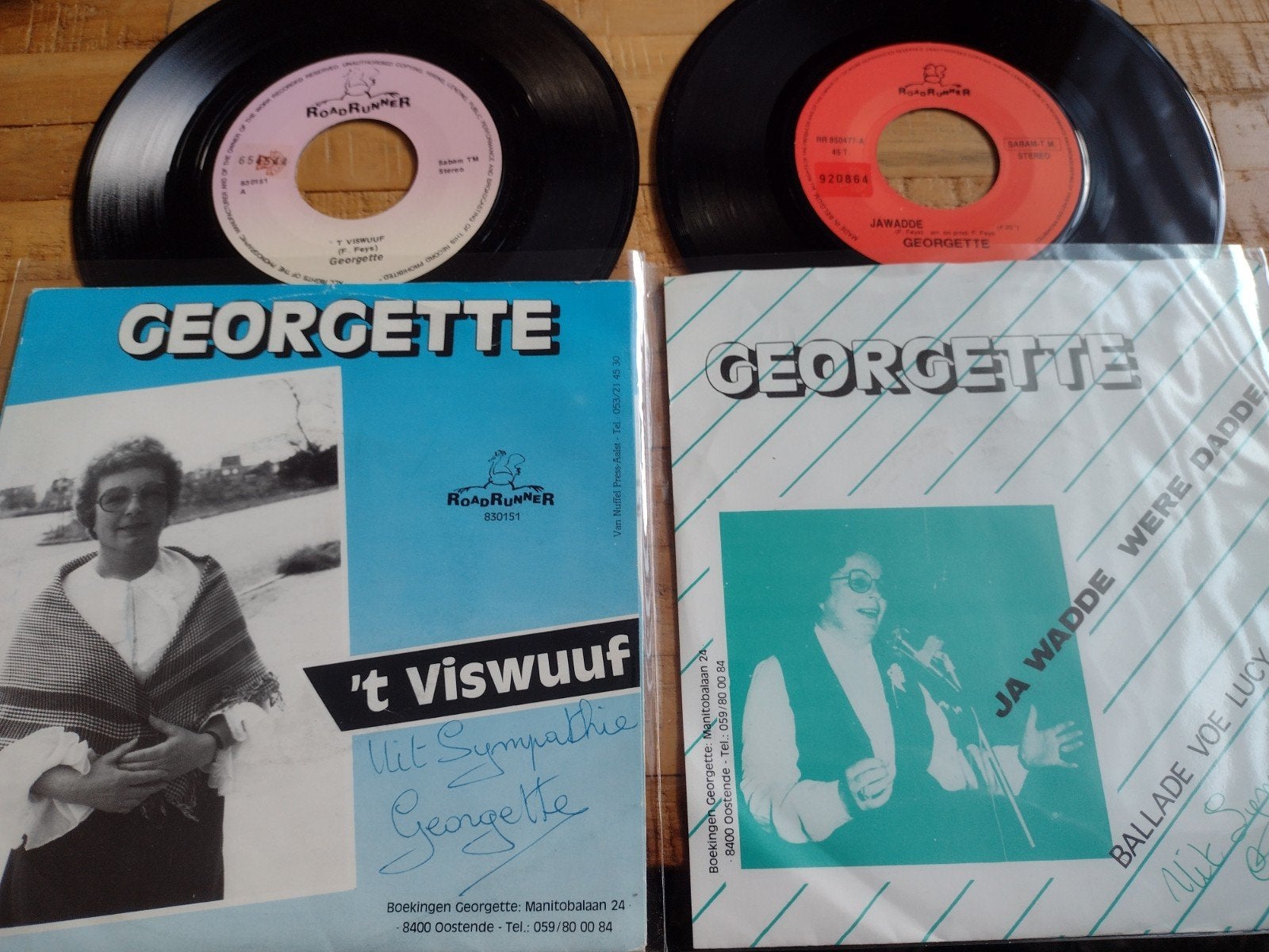 LOT: 2 gesigneerde SINGLES GEORGETTE: 't VISWUUF-JA WADDE, En néerlandais, Enlèvement ou Envoi, 7 inch, Comme neuf
