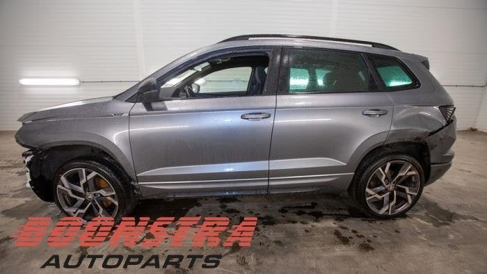 Portier 4Deurs links-voor van een Skoda Karoq (LF7C), Gebruikt, -, Deur, -