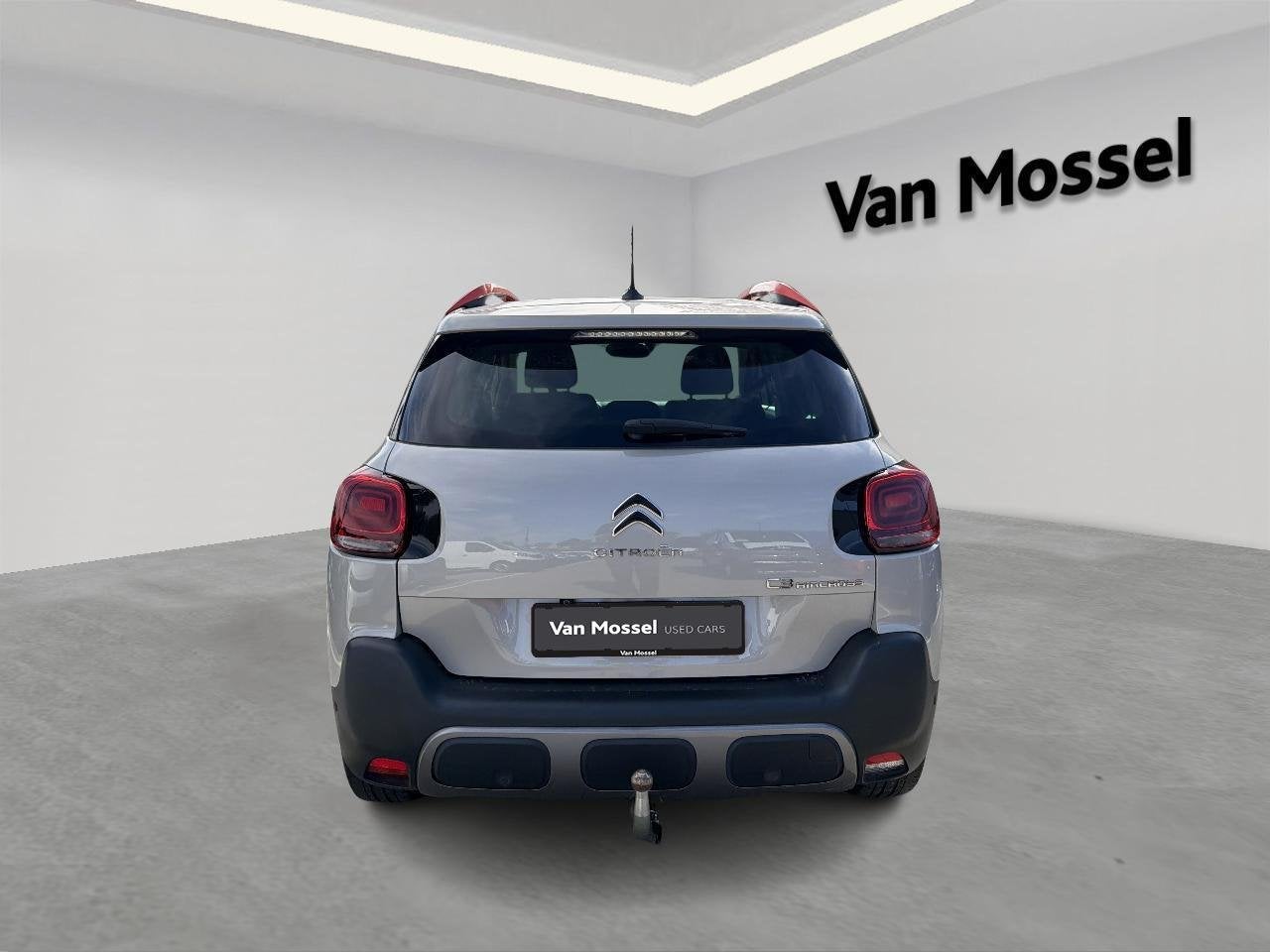 Citroën C3 Aircross 1.2 PureTech 110 S&S EAT6 Shine, Dealer onderhouden, Gebruikt, Euro 6, Beige