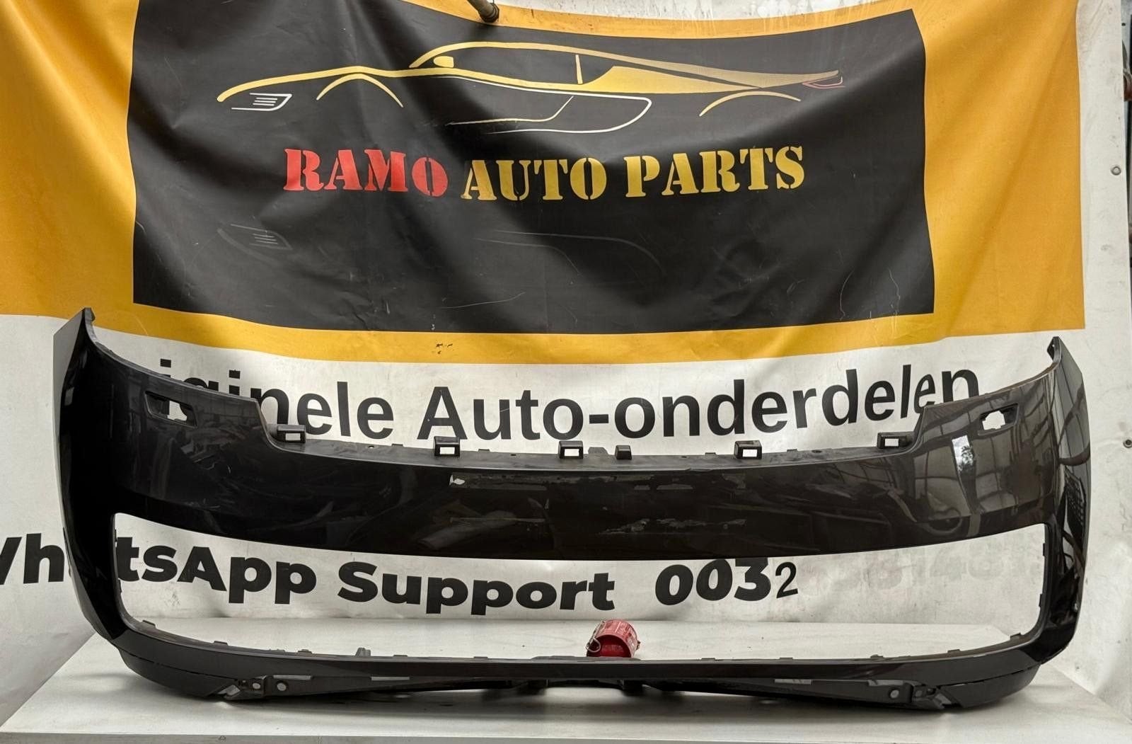 RANGE ROVER HSE L460 VOORBUMPER M8E217F003, Land Rover, -, 3 mois de garantie, Utilisé
