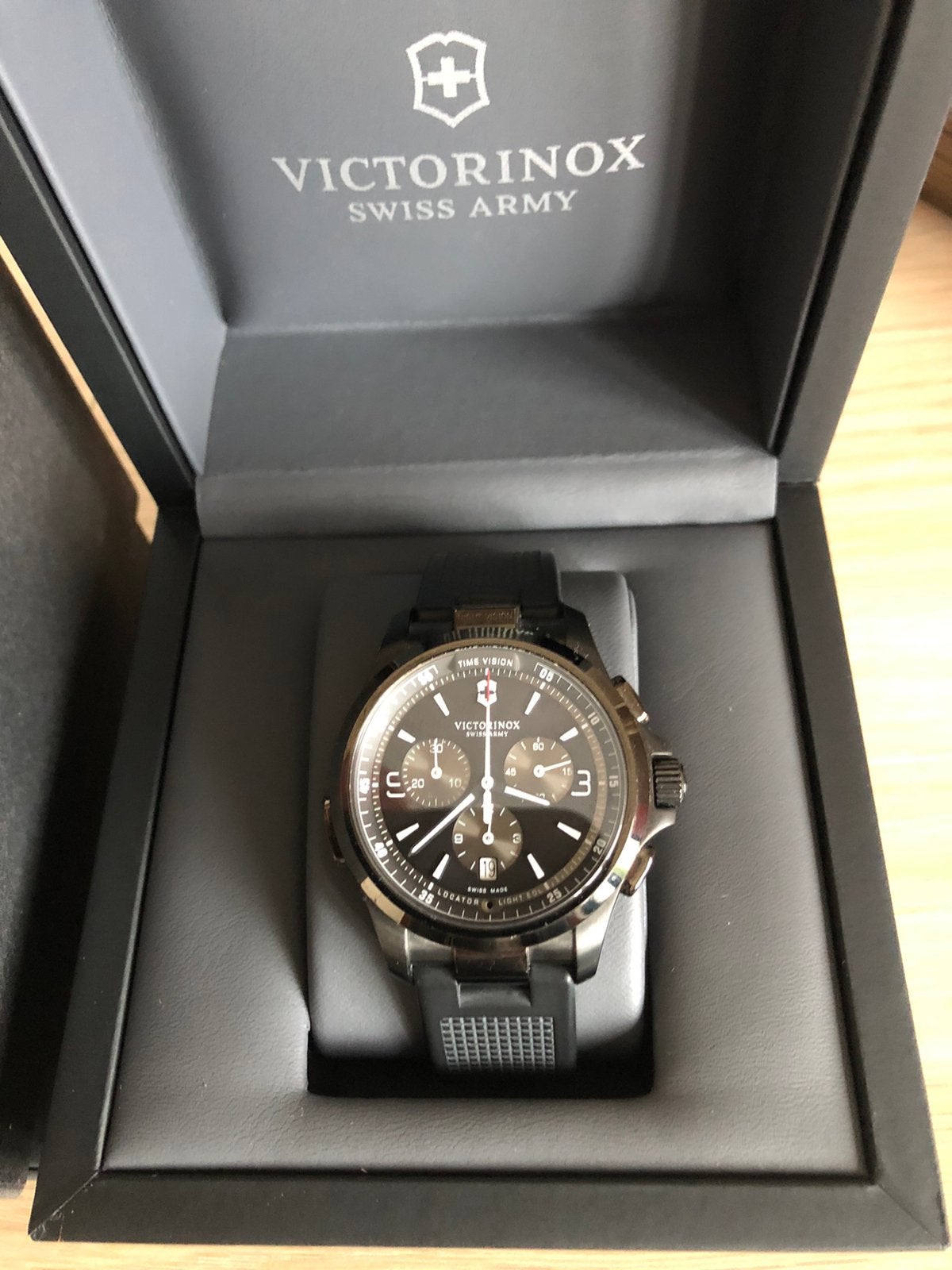 Montre homme Victorinox Night Vision, Ophalen of Verzenden, Zo goed als nieuw, Staal, Staal