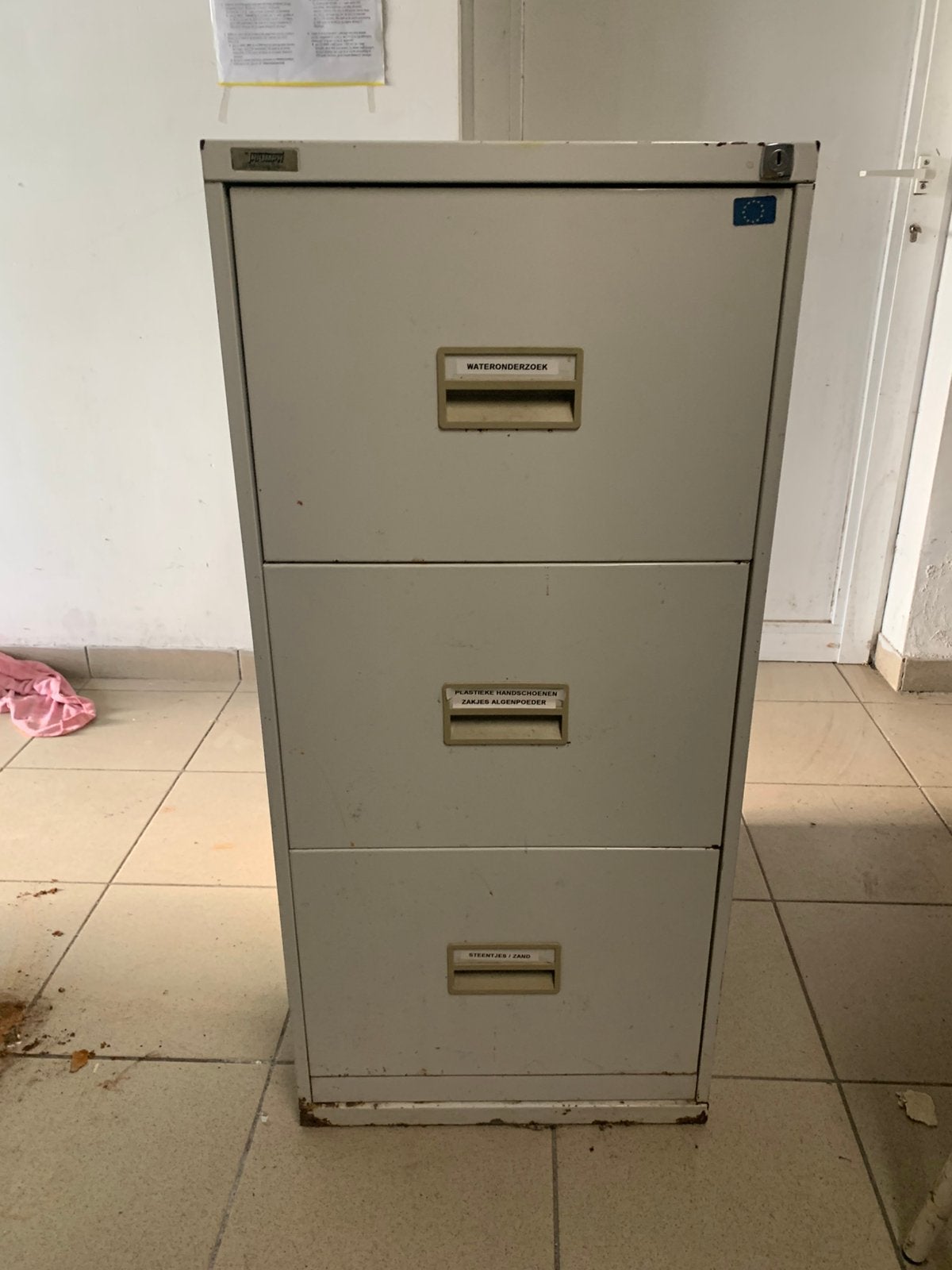 Metalenl ladekast net 3 schuiven, Ophalen