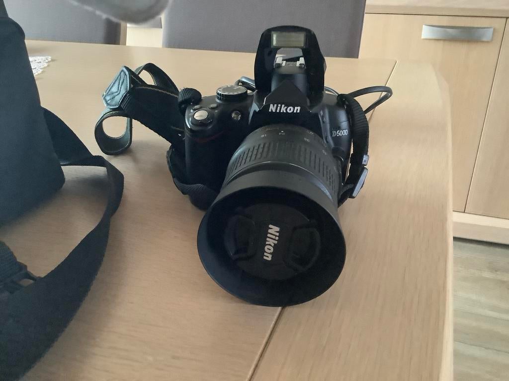 Nikon D5000, Audio, Tv en Foto, Optische apparatuur | Verrekijkers, Ophalen, Zo goed als nieuw