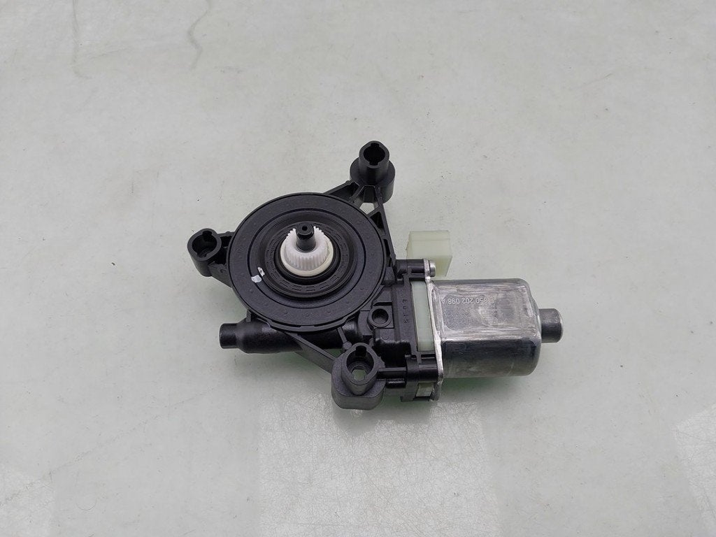 MOTEUR LEVE VITRE ELECTRIQUE Volkswagen Golf VIII (CD1), Autos : Pièces & Accessoires, Utilisé, Volkswagen