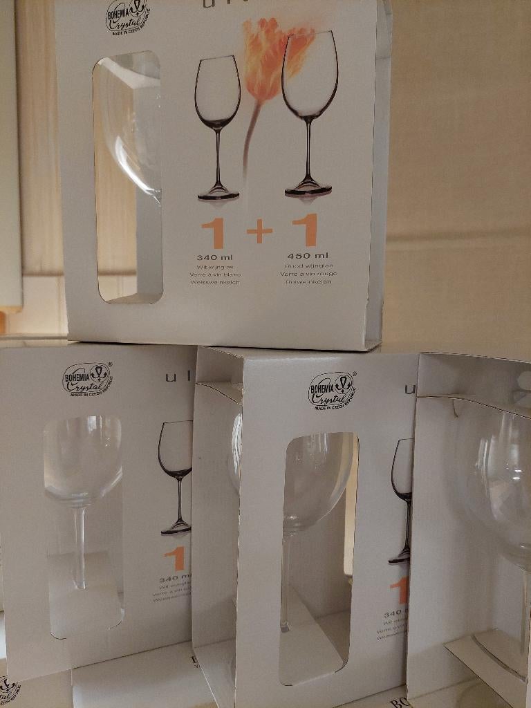 Verres à vin Ultima Bohemia Crystal- 0 sets(=1rouge+1blanc), Enlèvement ou Envoi, Neuf, Verre, Verre ou Verres