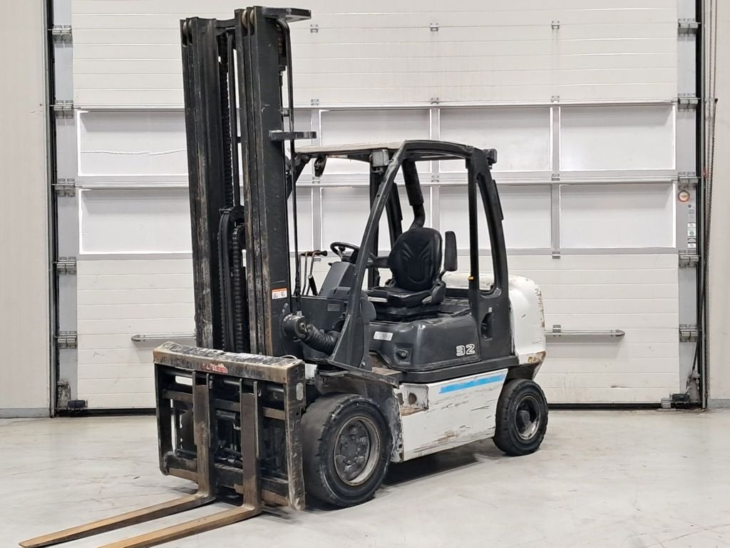 UniCarriers YG1D2A32Q, 3000 à 4000 kg, Diesel, Chariot élévateur, UNICARRIERS