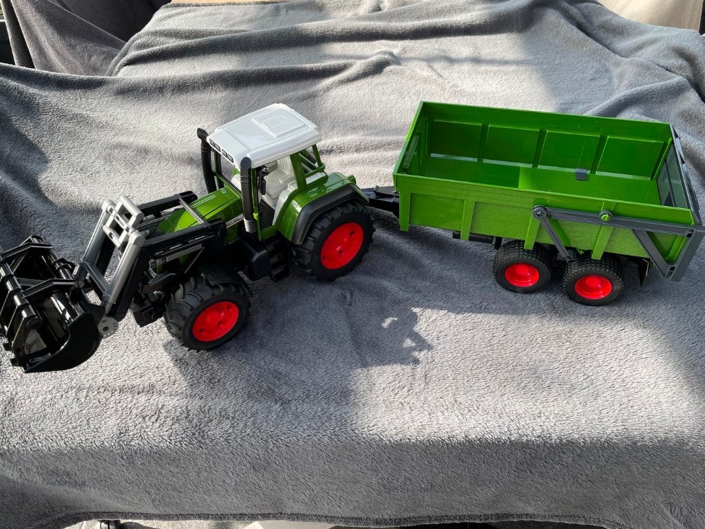 bruder traktor fendt favorit 926 met kiepwagen en frontlader, Kinderen en Baby's, Ophalen of Verzenden, Nieuw