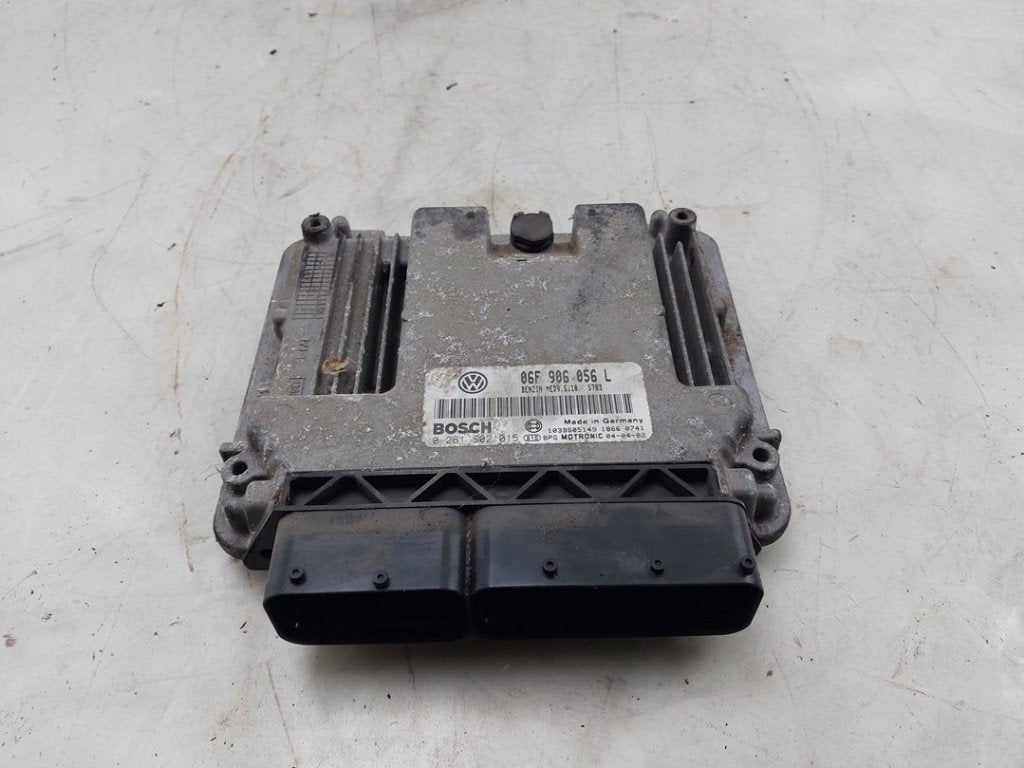 COMPUTER MOTOR Volkswagen Golf V (1K1) (|06F906056L|), Robert Bosch AG, Gebruikt, Volkswagen, Robert-Bosch-Allee 1
74232  Abstatt, DE