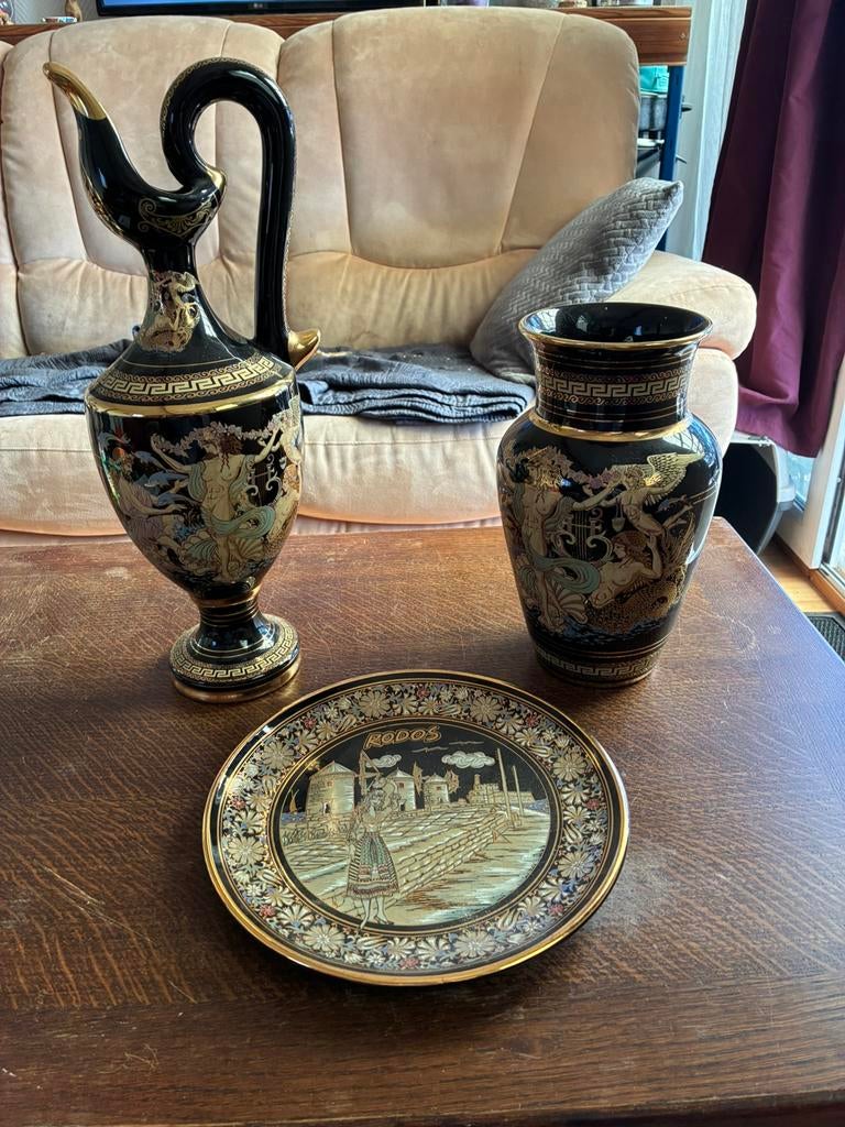 Ensemble de 2 vases et une assiette décorative grecque, Antiquités & Art, Enlèvement