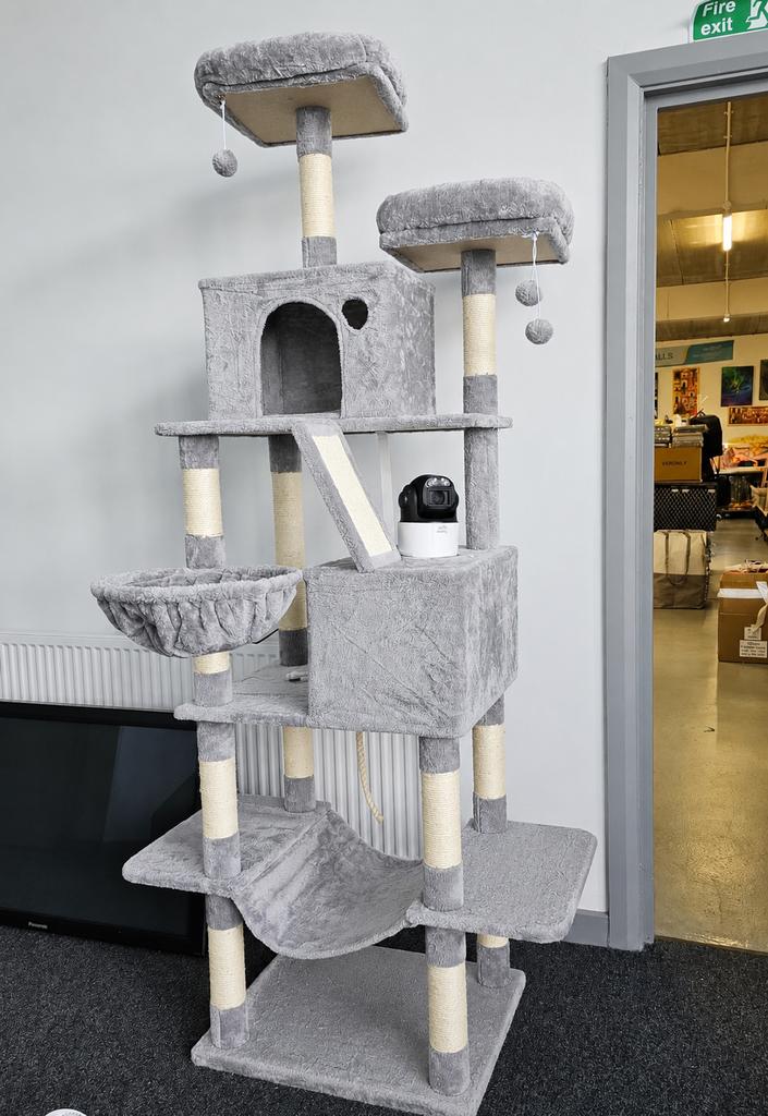 Lichtgrijze XXL kattenkrabpaal 206 cm met hangmat en huisjes, Dieren en Toebehoren, Ophalen of Verzenden, Zo goed als nieuw