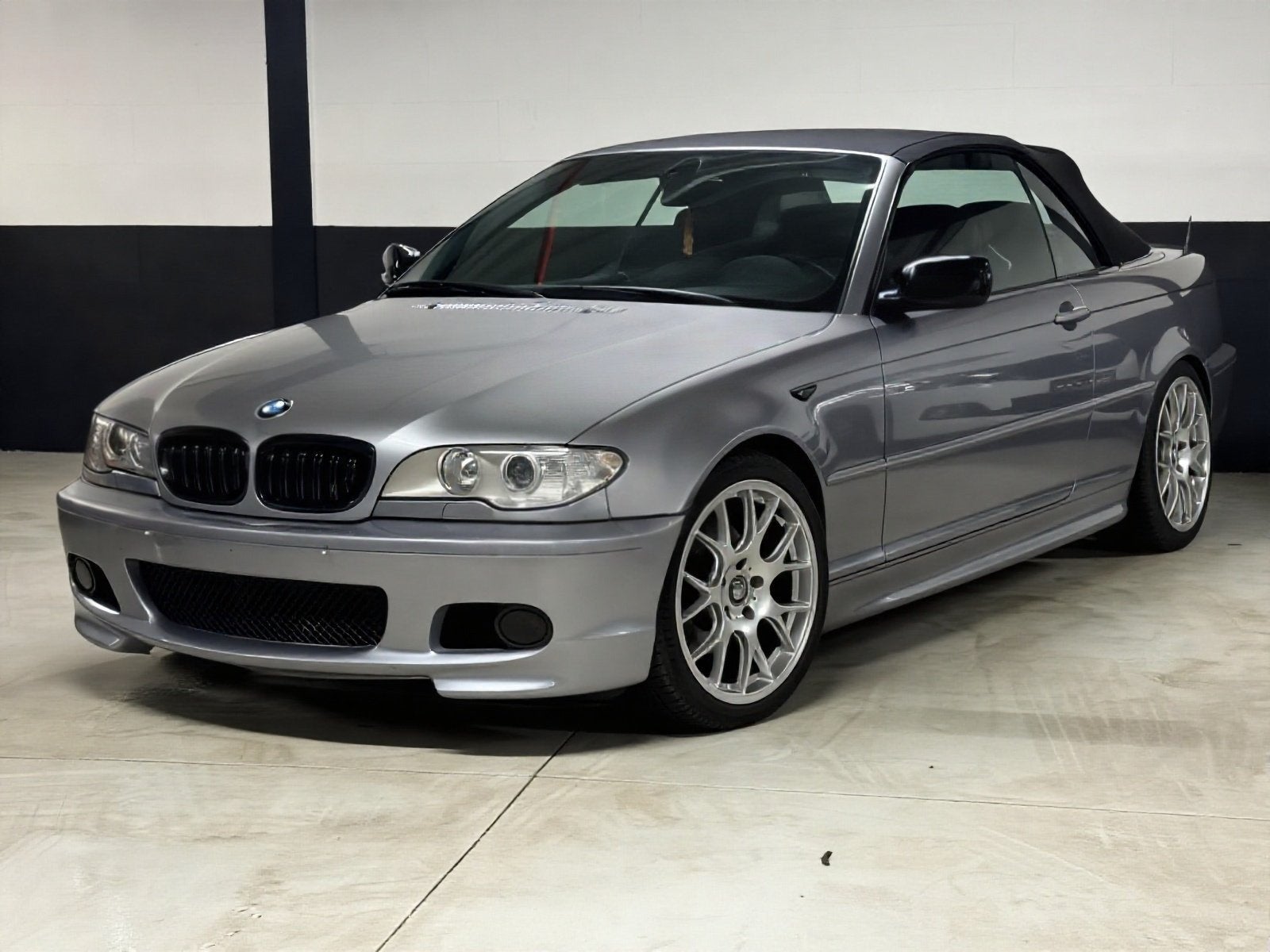 Bmw e46 320CI * Cabrio * 2003 * 239dkm * M Pakket *, Auto's, Voorwielaandrijving, 4 zetels, Zwart, 4 cilinders