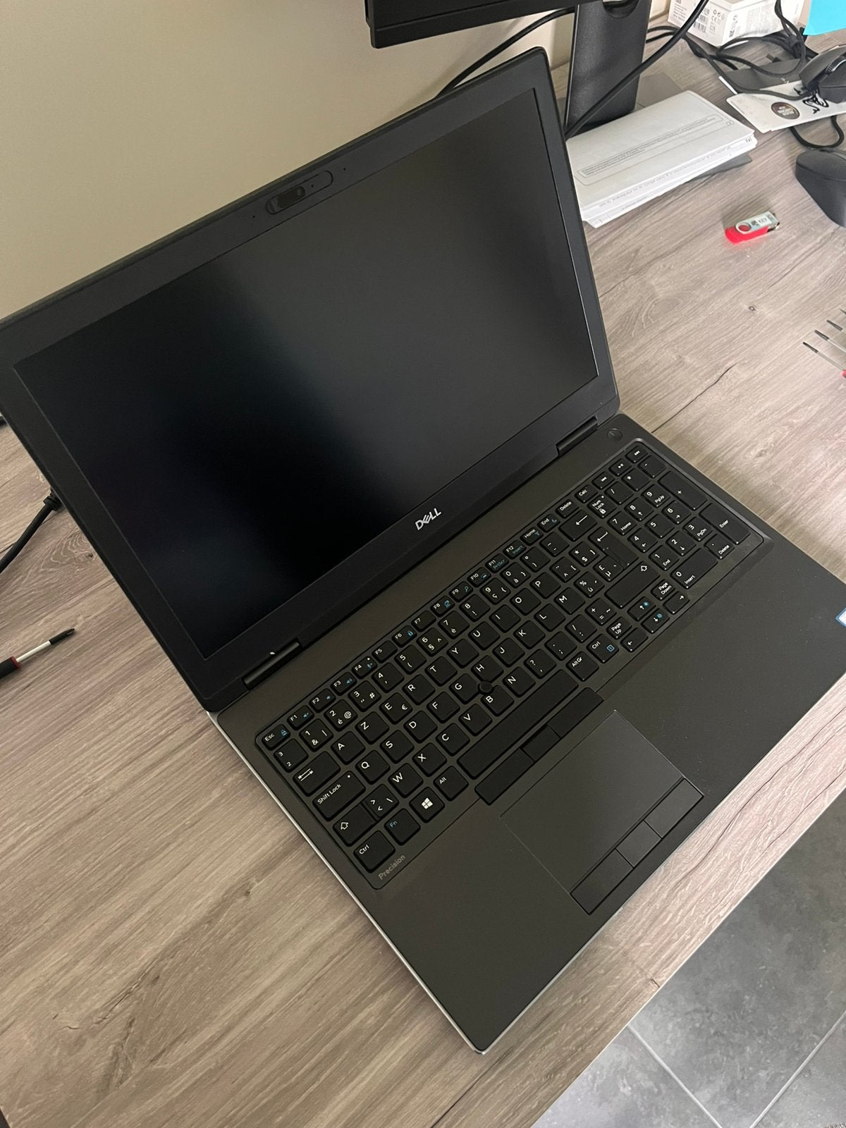 Dell Latitude 7540, Informatique & Logiciels, Utilisé, SSD, Azerty, Avec carte vidéo