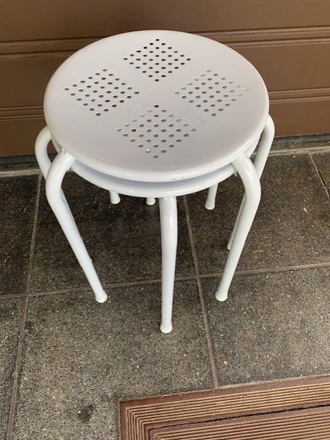 Lot de deux tabourets blanc, hauteur 45 cm, diamètre 29,5 cm, Enlèvement, Comme neuf