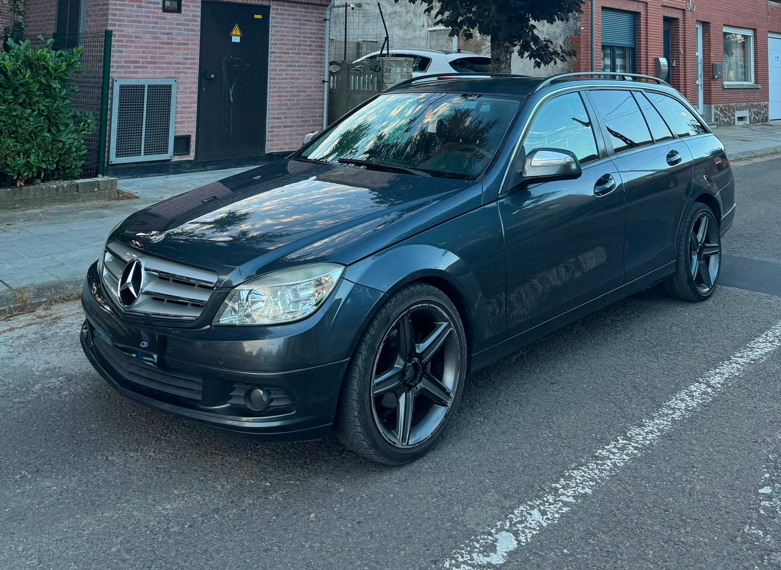 Mercedes classe c c200 143 CH démarre et roule impeccable, Auto's, Elektrische ramen, Cabriolet, Leder, Bedrijf