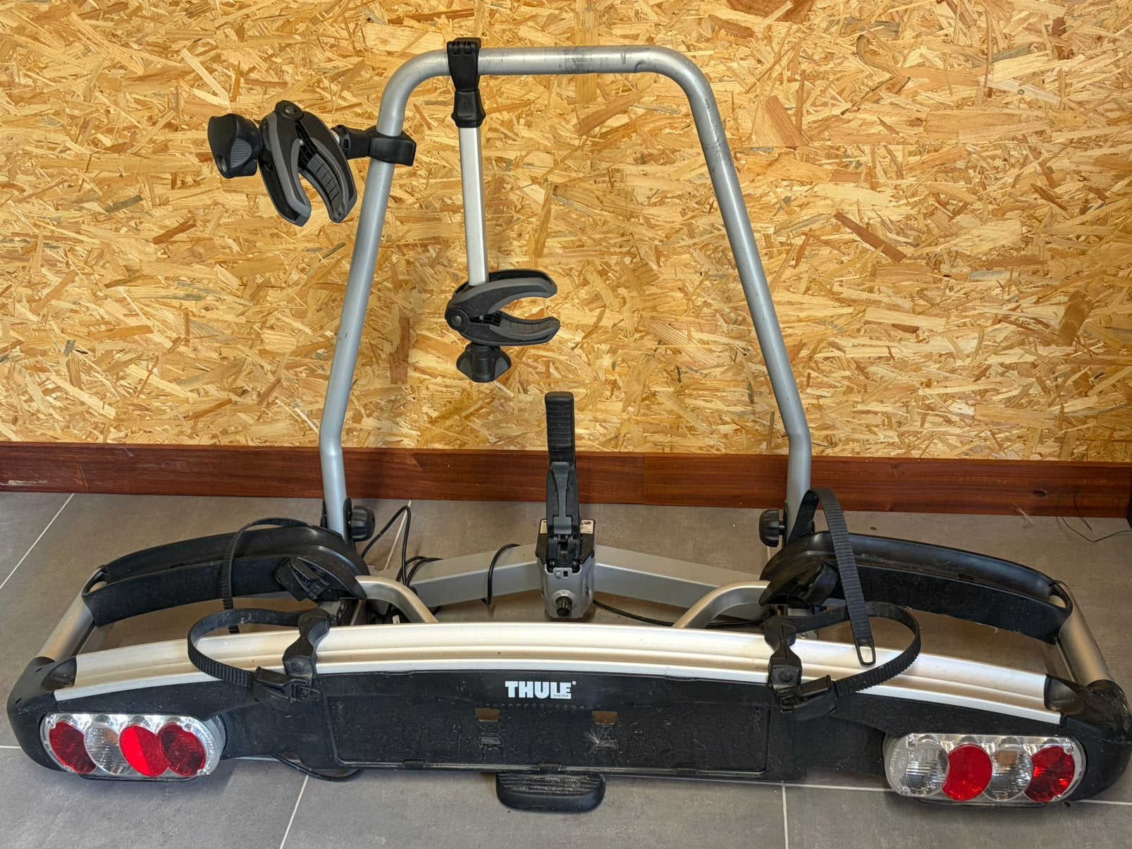 Thule euroclassic 2 fietsen, Auto diversen, Ophalen, Gebruikt, Brede banden, 2 fietsen