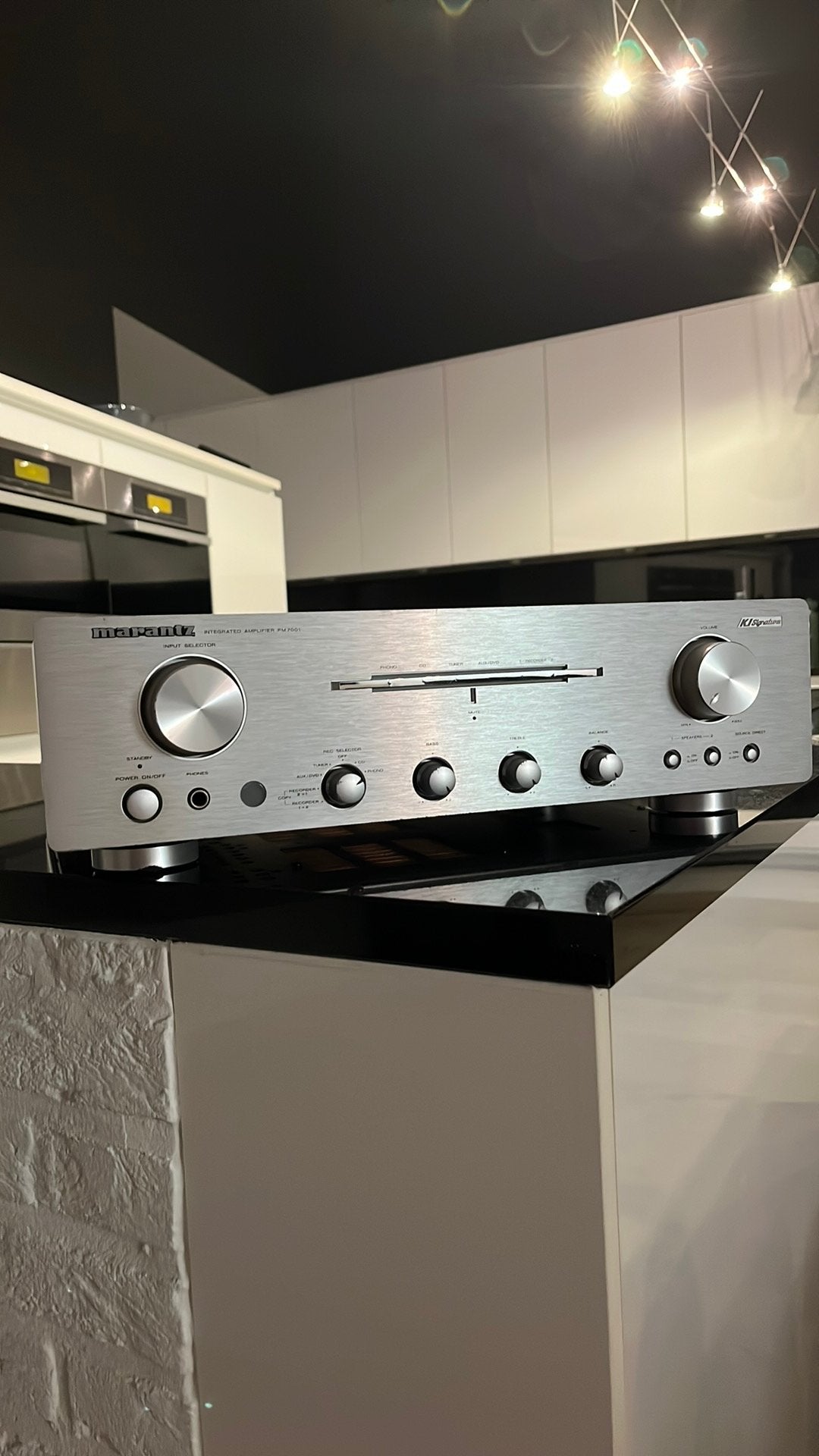 Marantz PM7001 Stereo Versterker, Audio, Tv en Foto, Ophalen, Zo goed als nieuw, 120 watt of meer, Marantz