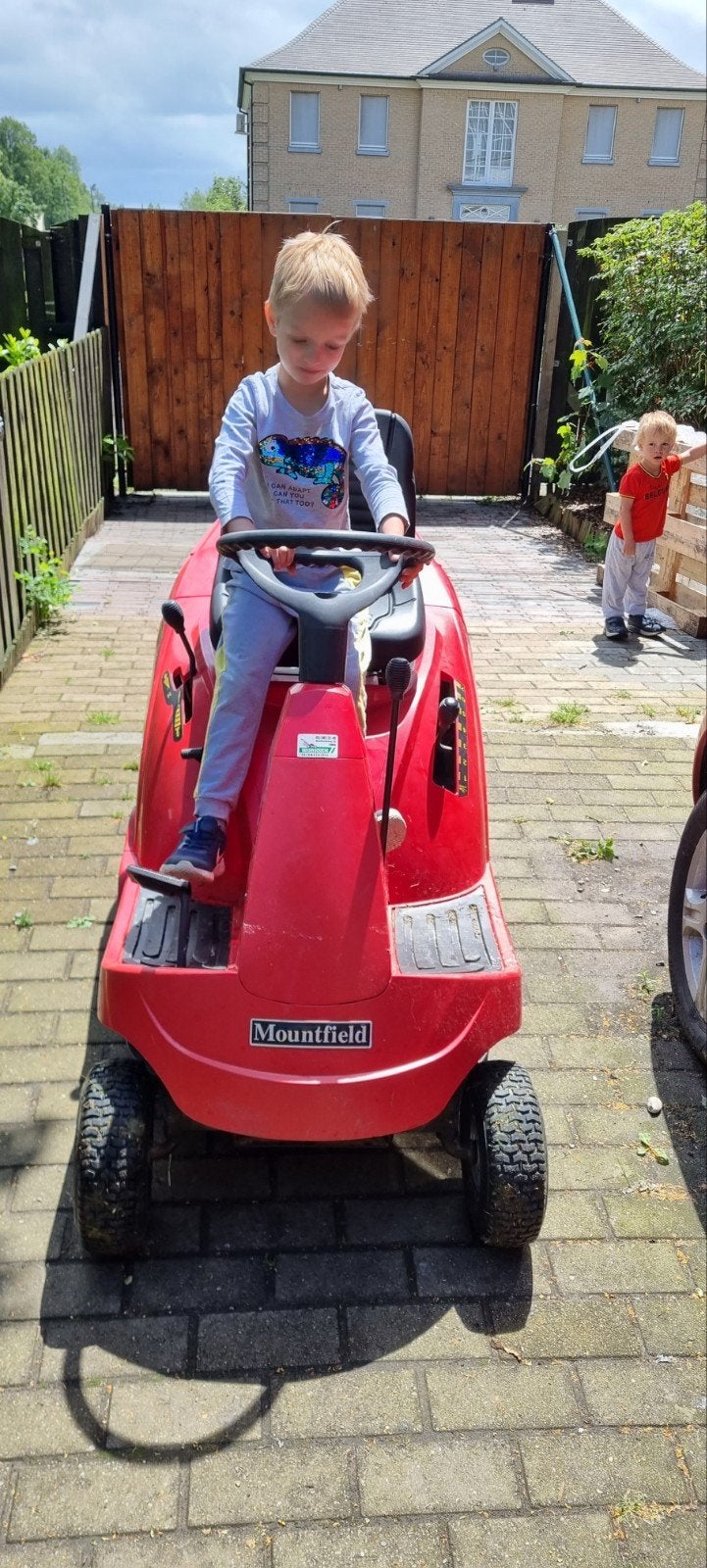 zitmaaier te koop, Tuin en Terras, Ophalen, Opvangbak, 90 tot 120 cm, Mountfield