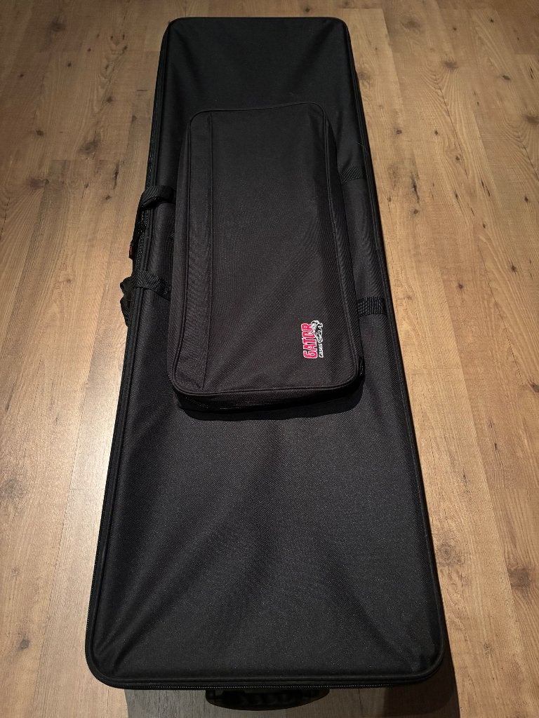 Gator softcase voor 88 keys met wielen, Ophalen, Zo goed als nieuw, Keyboard of Synthesizer, Flightcase