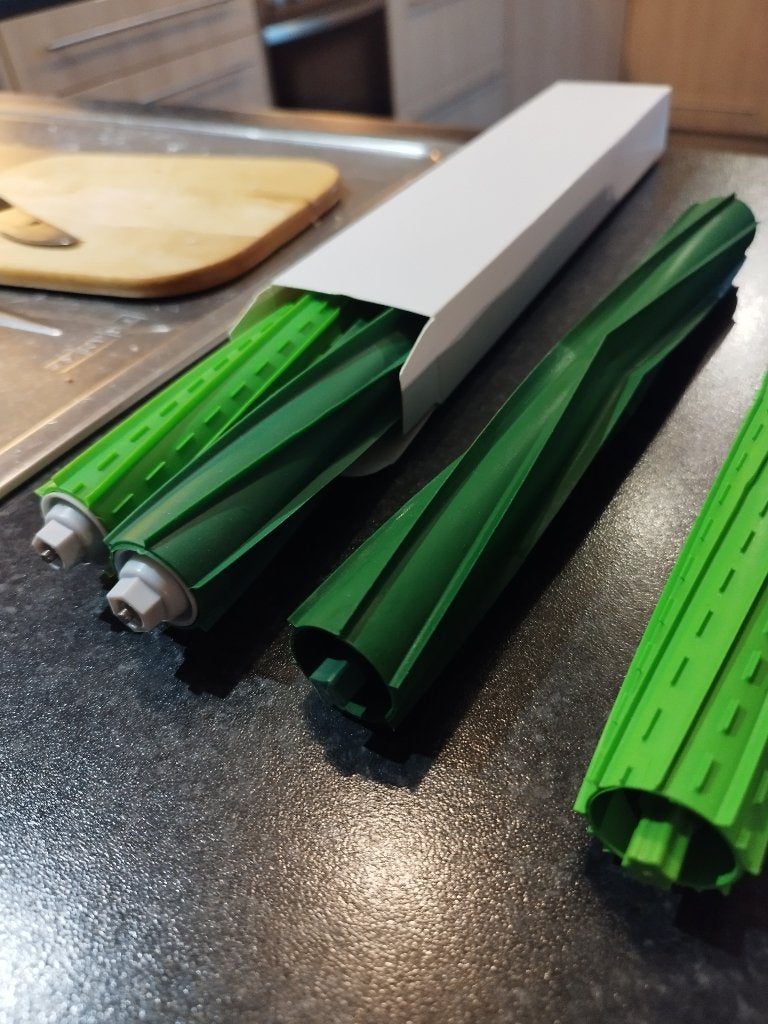iRobot Roomba S9 + borstels, Elektronische apparatuur, Stofzuigers, Nieuw, Robotstofzuiger, iRobot, Automatisch legen, Geschikt voor harde vloeren
