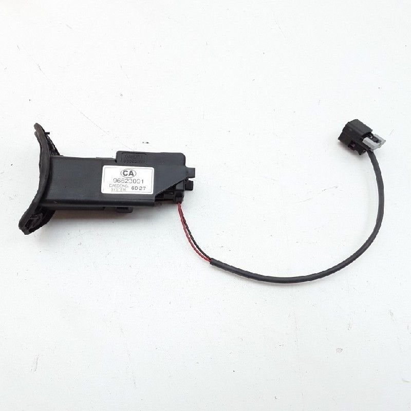 MOTEUR DE VEROUILLAGE DU FLUX DE CARBURANT Captiva (C100), Autos : Pièces & Accessoires, Daewoo, Dhr. M. Roggen, Stadsweg 37 37
9917 PV  WIRDUM GR., NL