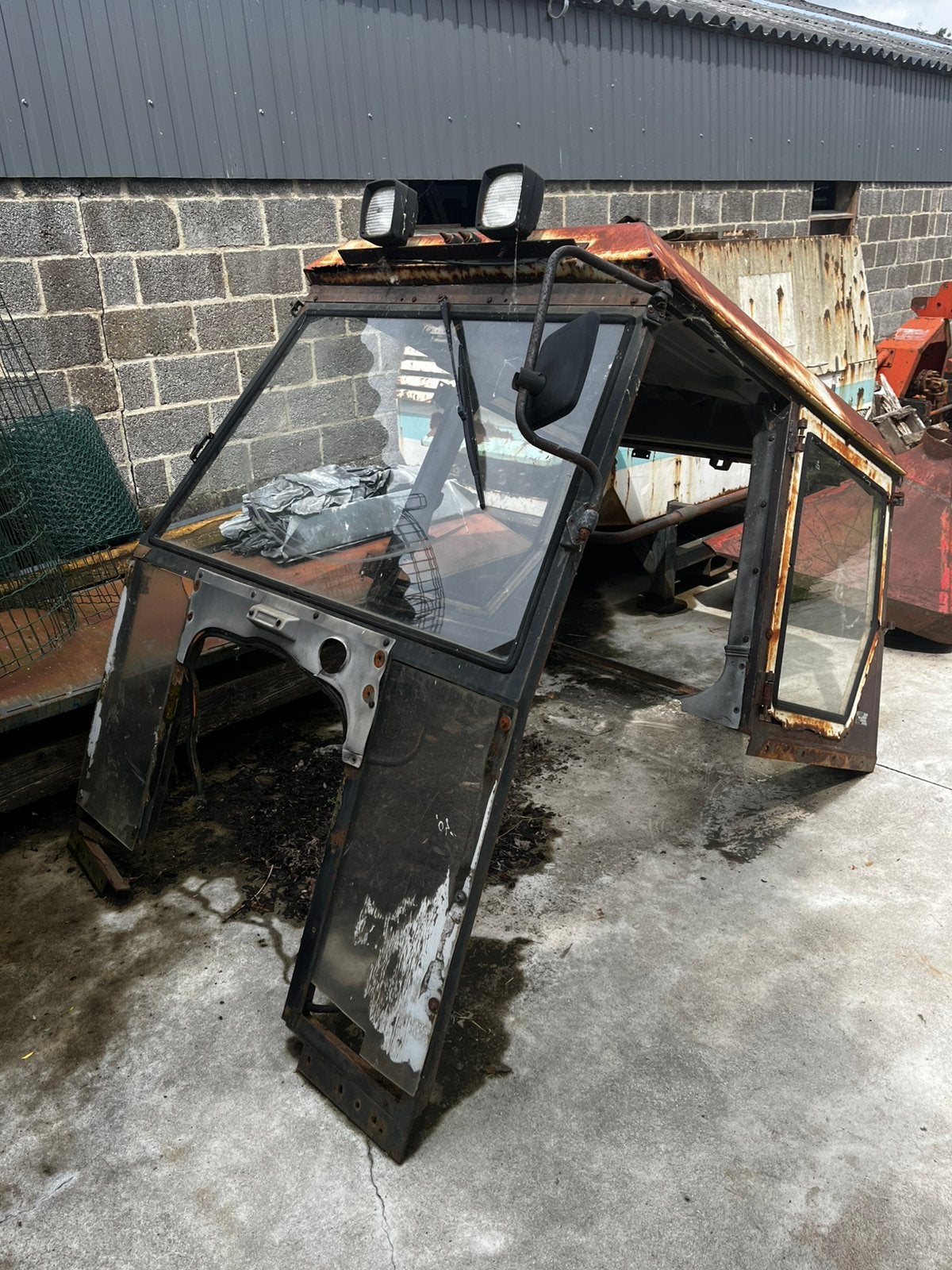 Siac cabine afkomstig van Fiat 1000 tractor, Zakelijke goederen, Landbouw | Tractoren, Ophalen, Oldtimer, 80 tot 120 Pk, Fiat
