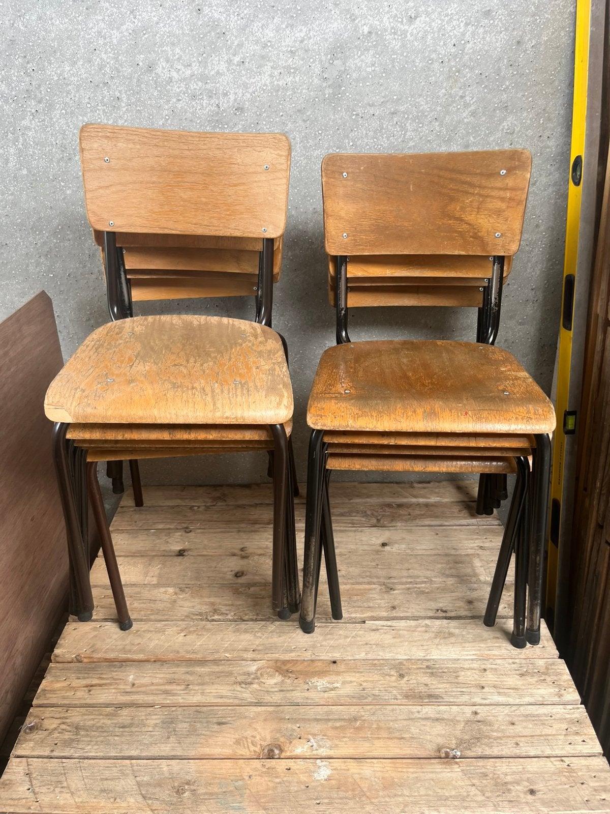 Vintage schoolstoelen, Enlèvement, Utilisé, Bois