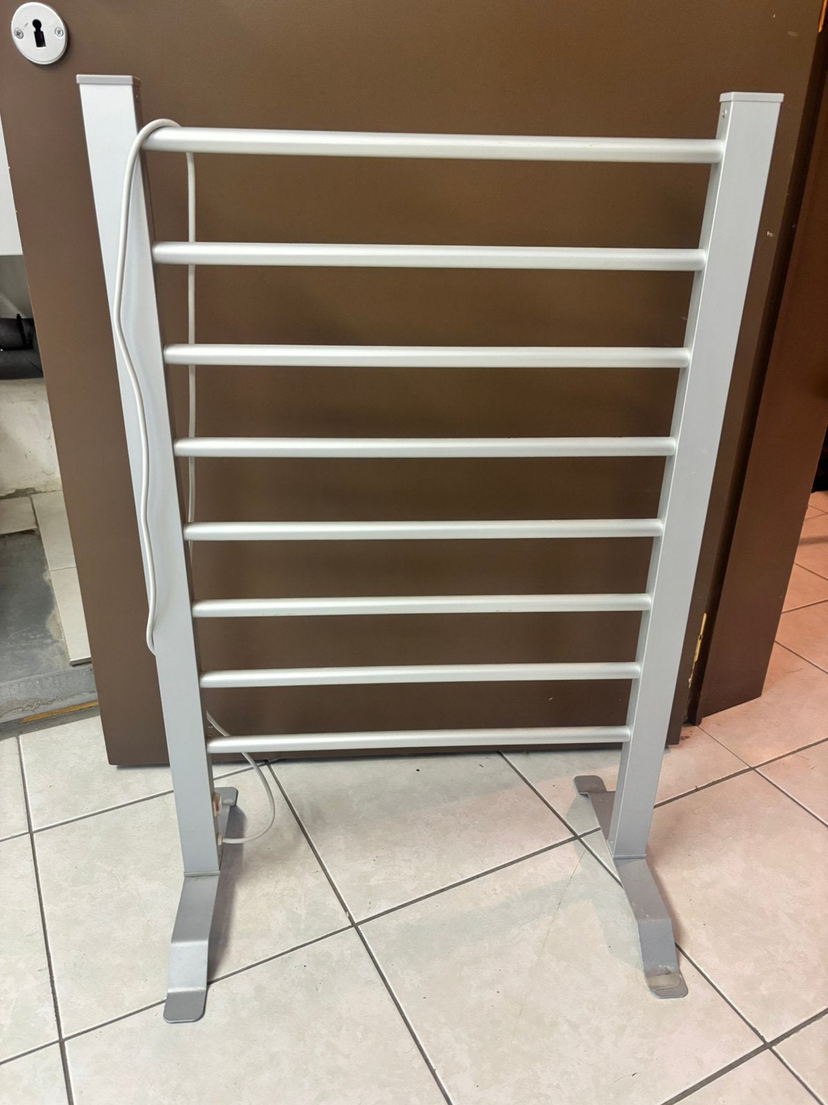 Handdoek verwarmer/ radiator, Doe-het-zelf en Bouw, Ophalen, Zo goed als nieuw, Radiator