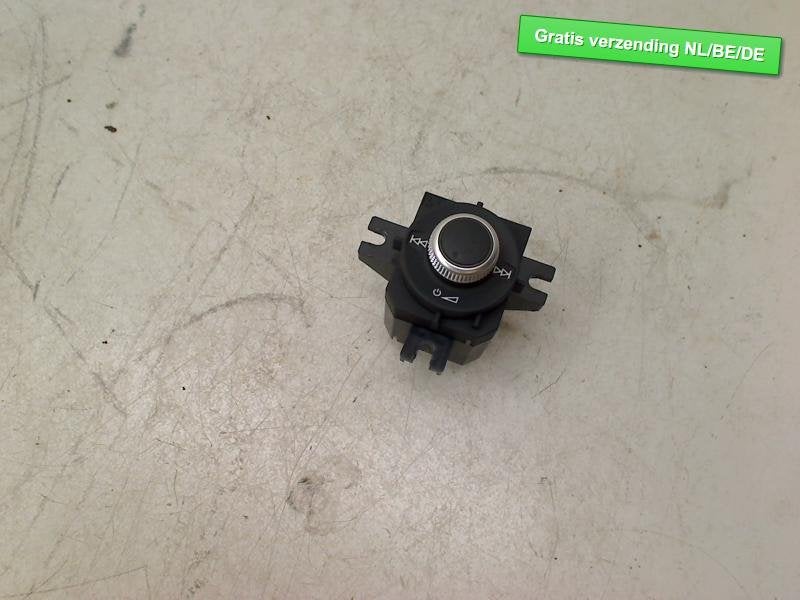 RADIO CONTROLS knop Audi TT (FV3 / FVP) (8s1919616), Auto-Union-Straße  1,
85057  Ingolstadt, DE, Info@audi.de, Audi, Utilisé