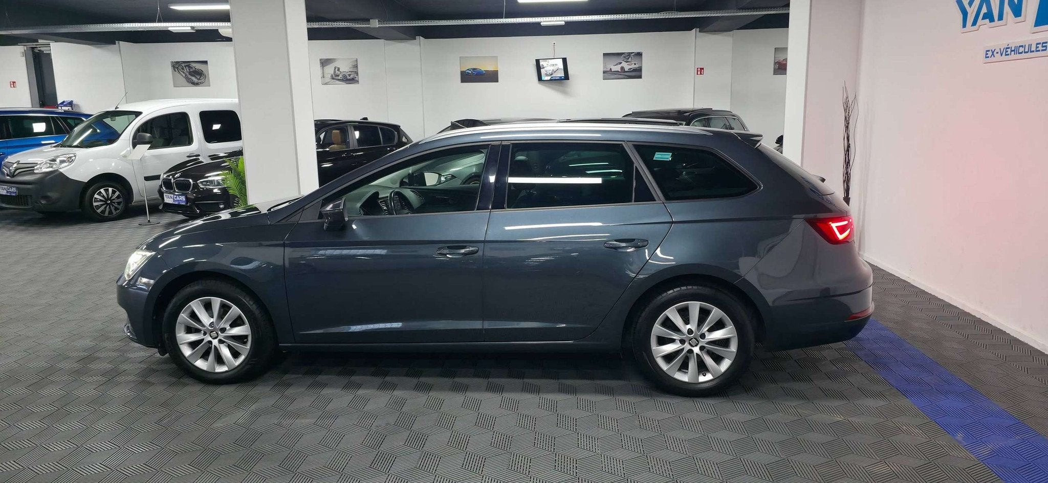 SEAT Leon DSG7 Auto | Cuir/Alcantara chauffants | ACC | Keyl, https://public.car-pass.be/vhr/a69707b2-8341-4558-a0bd-2749620c408e