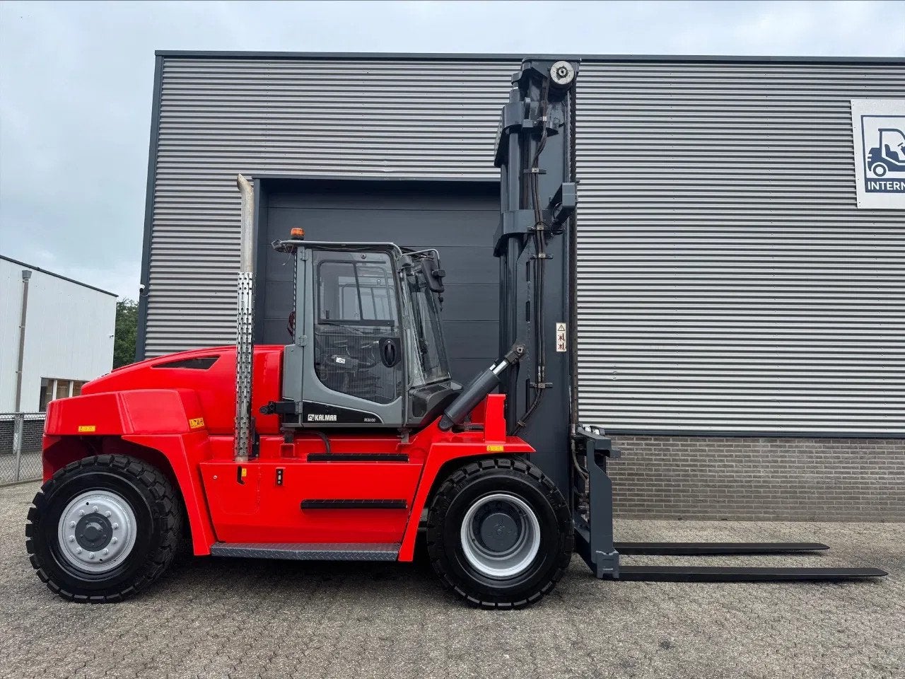 Kalmar DCG100 10 ton diesel heftruck (bj 2018), Zakelijke goederen, Machines en Bouw | Heftrucks en Intern transport, Meer dan 4000 kg