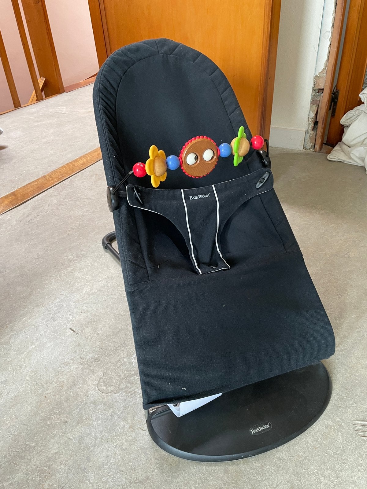 Babybjorn wipstoel met speeltje, Kinderen en Baby's, Ophalen, Zo goed als nieuw, Wipstoel