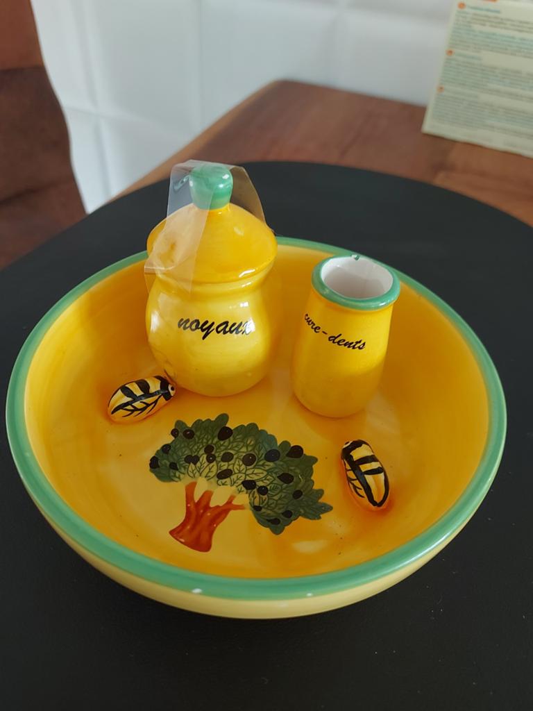 Assiette apero : olives, Enlèvement ou Envoi