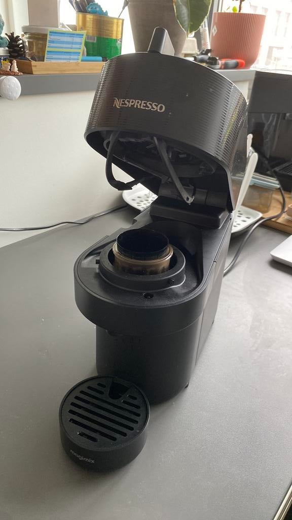 Nespresso Vertuo Pop koffiezetapparat, Elektronische apparatuur, Koffiezetapparaten, Zo goed als nieuw, Ophalen of Verzenden