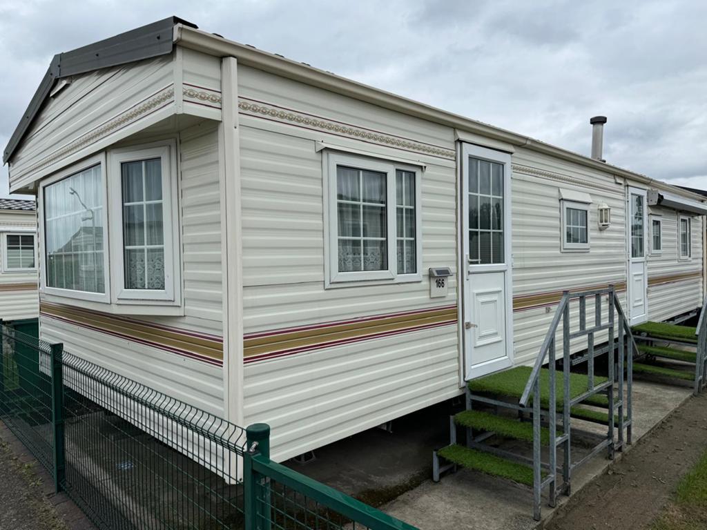 Mooie Stacaravan Instapklaar! Op Verblijfpark rodeo, Caravans en Kamperen, Stacaravans, Ophalen