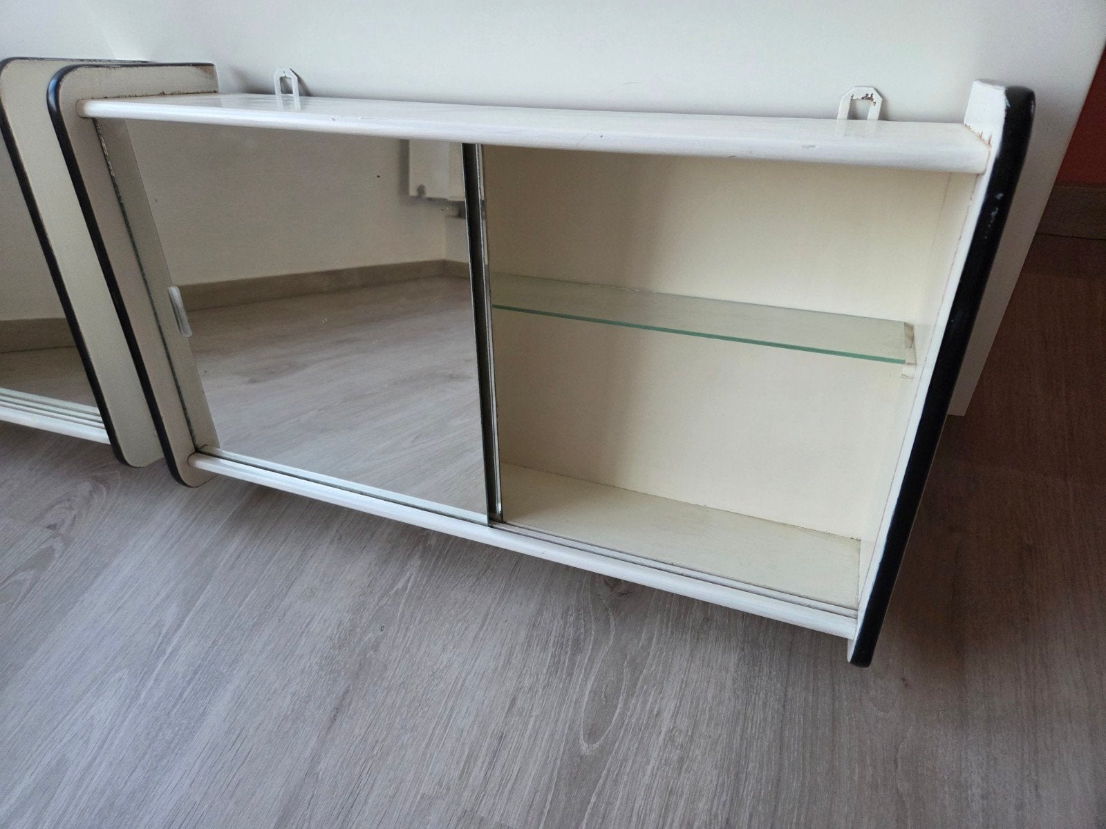 2 vintage badkamerkastjes / medicijnkastje met schuifspiegel, Huis en Inrichting, Ophalen, Gebruikt
